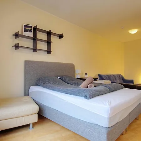 Apartment In Quiet Heart Of Everything *